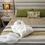 Apartment Centre *