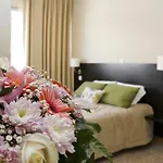 Apartment Centre *